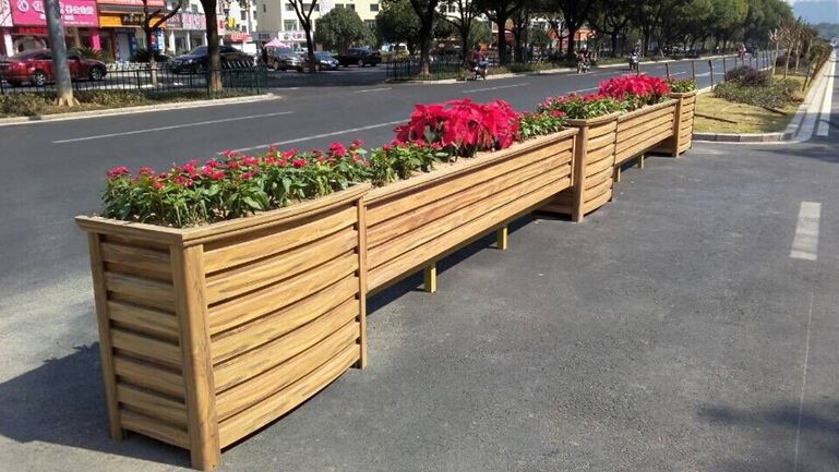 益陽小區(qū)仿木花箱